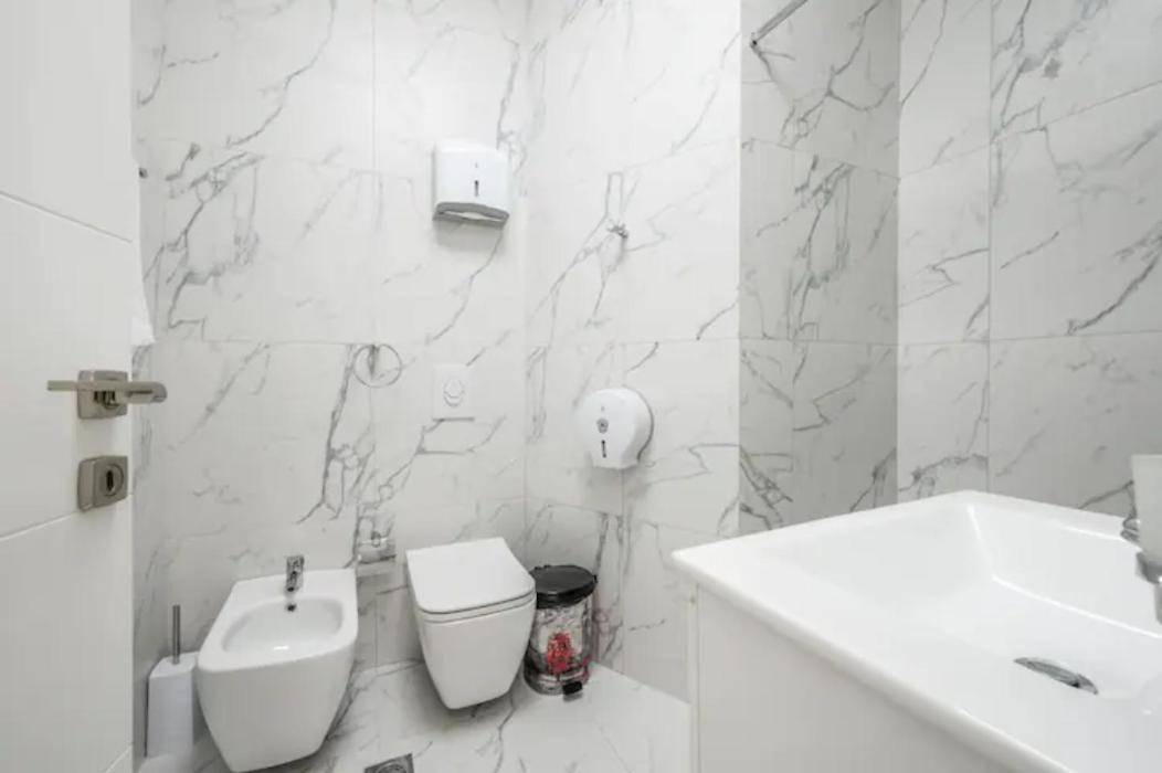 Miku Apartment-incredible City View 2bd At Myslym Shyri